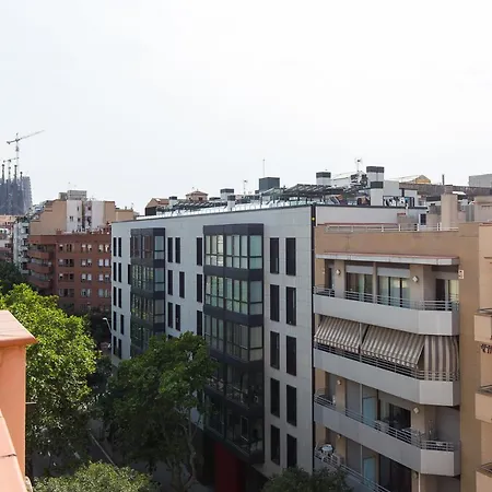 Apartment Lovely And Convenient Sagrada Familia *