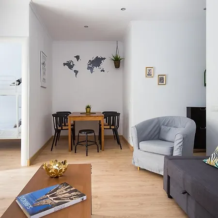Apartment Lovely And Convenient Sagrada Familia *